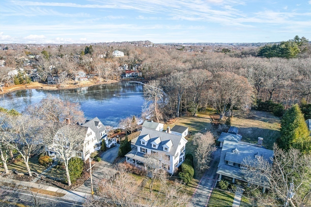 5 Woodside Road Winchester, MA 01890 - Photo 8 of 39 Gallery Image 8