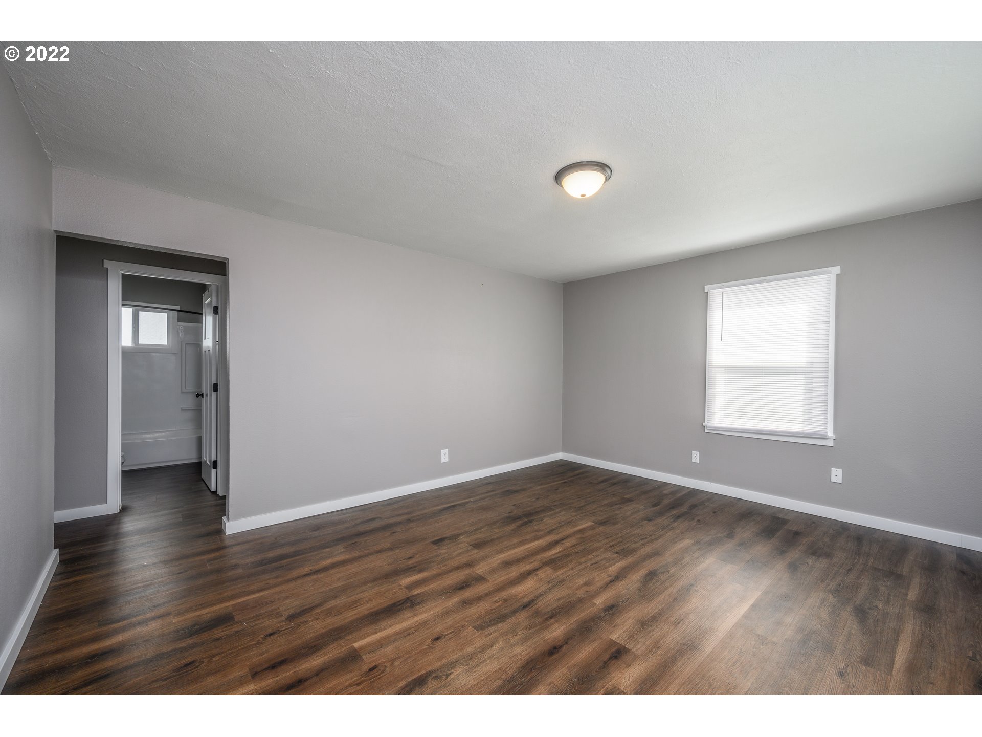 2942 Field Street Longview, WA 98632 - Photo 3 of 27 Gallery Image 3