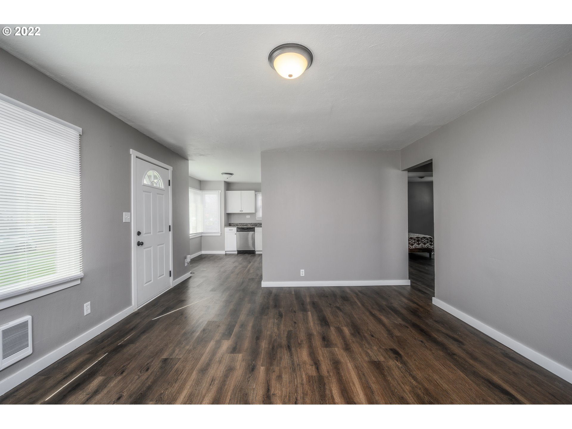 2942 Field Street Longview, WA 98632 - Photo 4 of 27 Gallery Image 4
