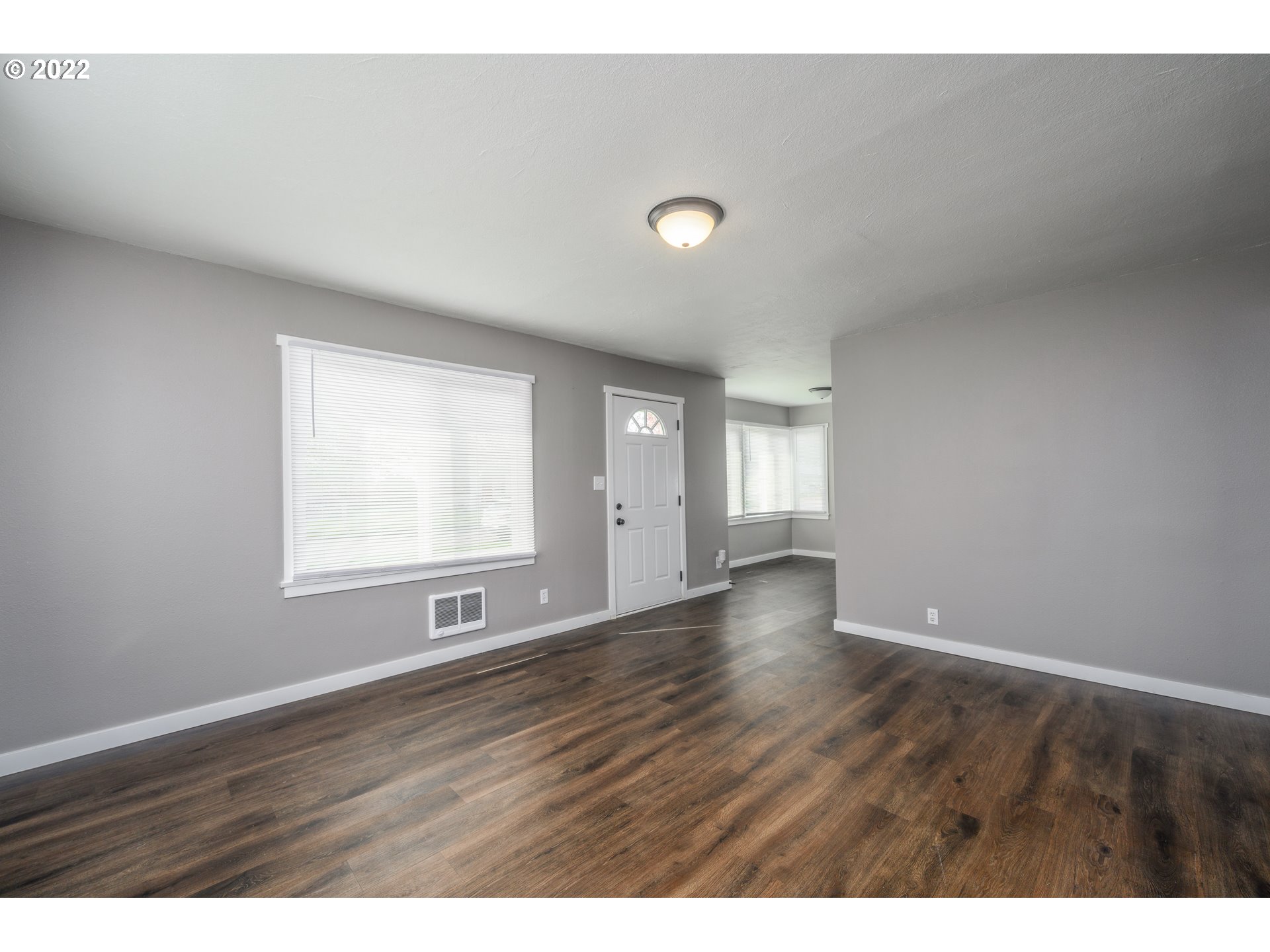 2942 Field Street Longview, WA 98632 - Photo 5 of 27 Gallery Image 5