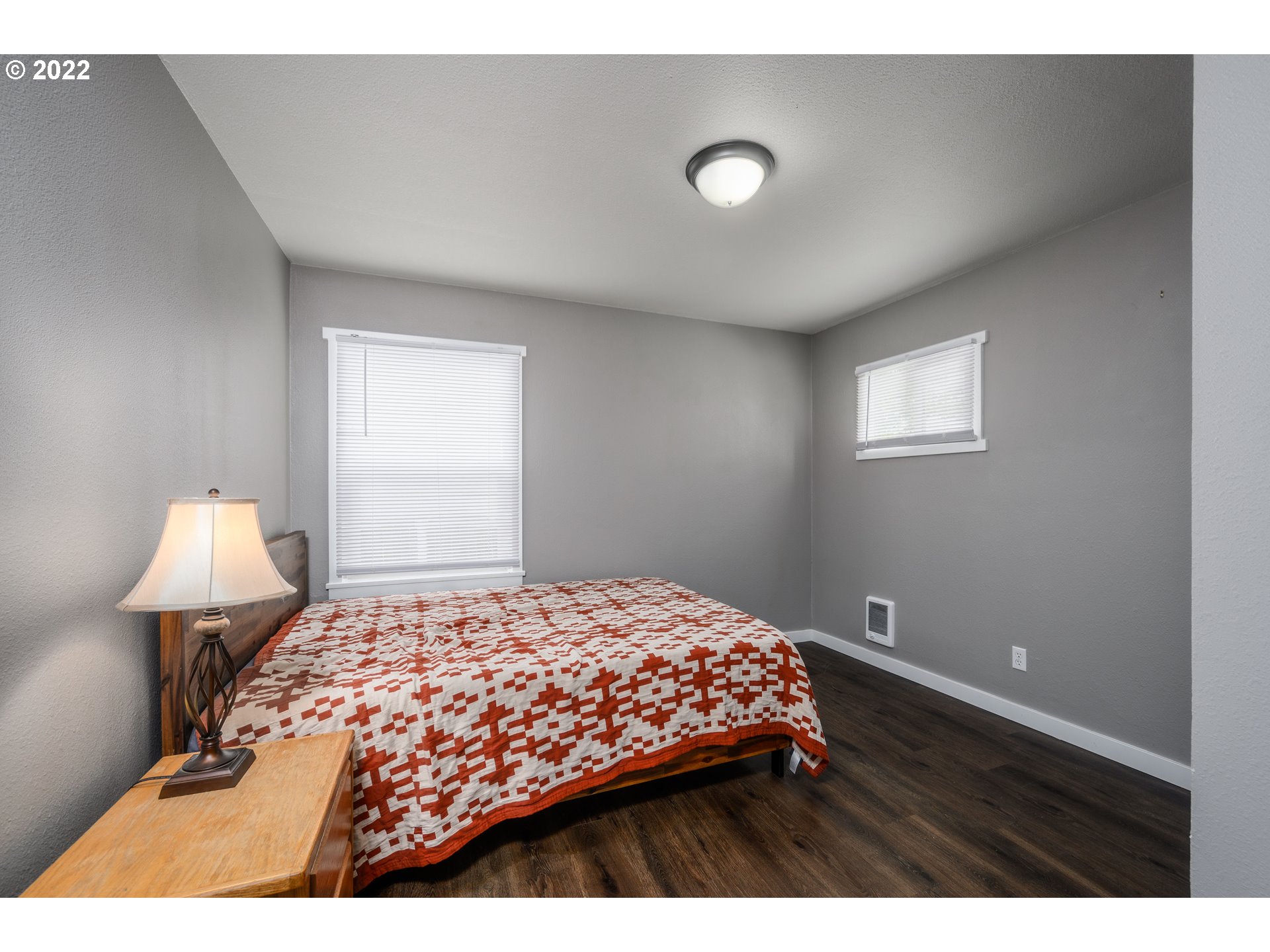 2942 Field Street Longview, WA 98632 - Photo 9 of 27 Gallery Image 9
