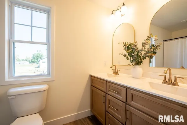 $274,000 | 659 Copper Creek Lane, Herrin, IL 62948