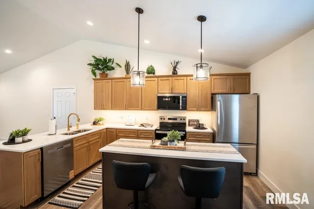 $274,000 | 659 Copper Creek Lane, Herrin, IL 62948