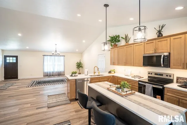 $274,000 | 659 Copper Creek Lane, Herrin, IL 62948