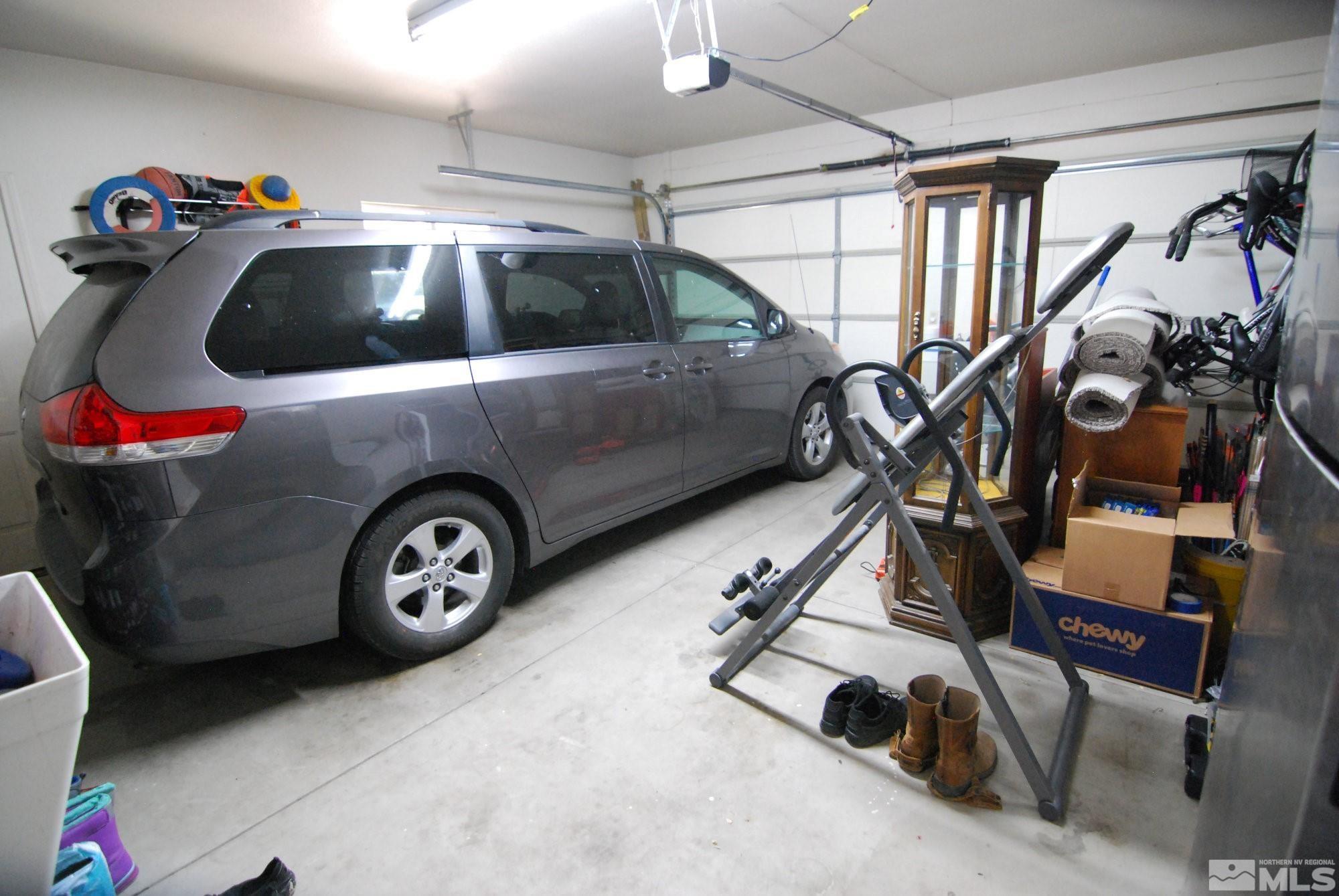230 Whitaker Lane Fallon, NV 89406 - Photo 21 of 23 a utility room with gym equipment
