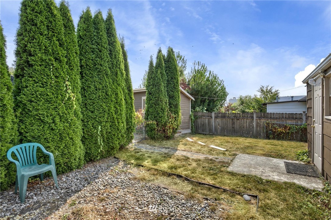 1114 Perry Avenue Bremerton, WA 98310 - Photo 19 of 21 Gallery Image 19