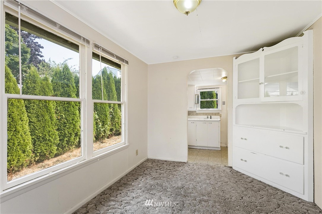 1114 Perry Avenue Bremerton, WA 98310 - Photo 7 of 21 Gallery Image 7