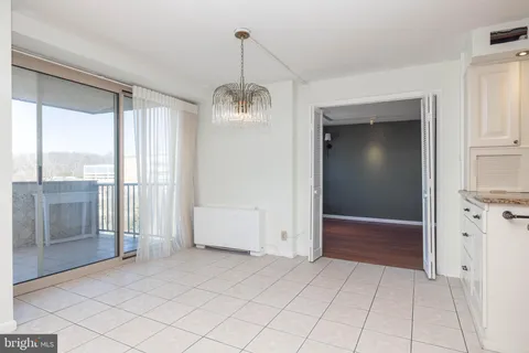 $199,999 | 1001 City Avenue, Unit W813, Wynnewood, PA 19096