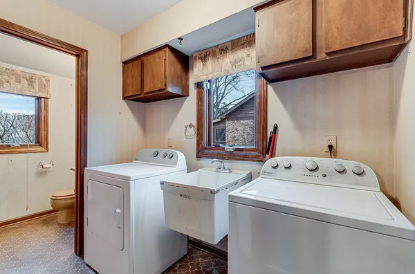 $375,000 | 3311 Indianwood Lane, Joliet, IL 60431