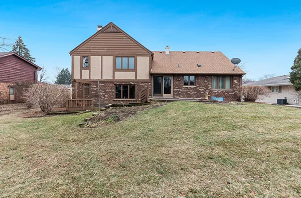 $375,000 | 3311 Indianwood Lane, Joliet, IL 60431