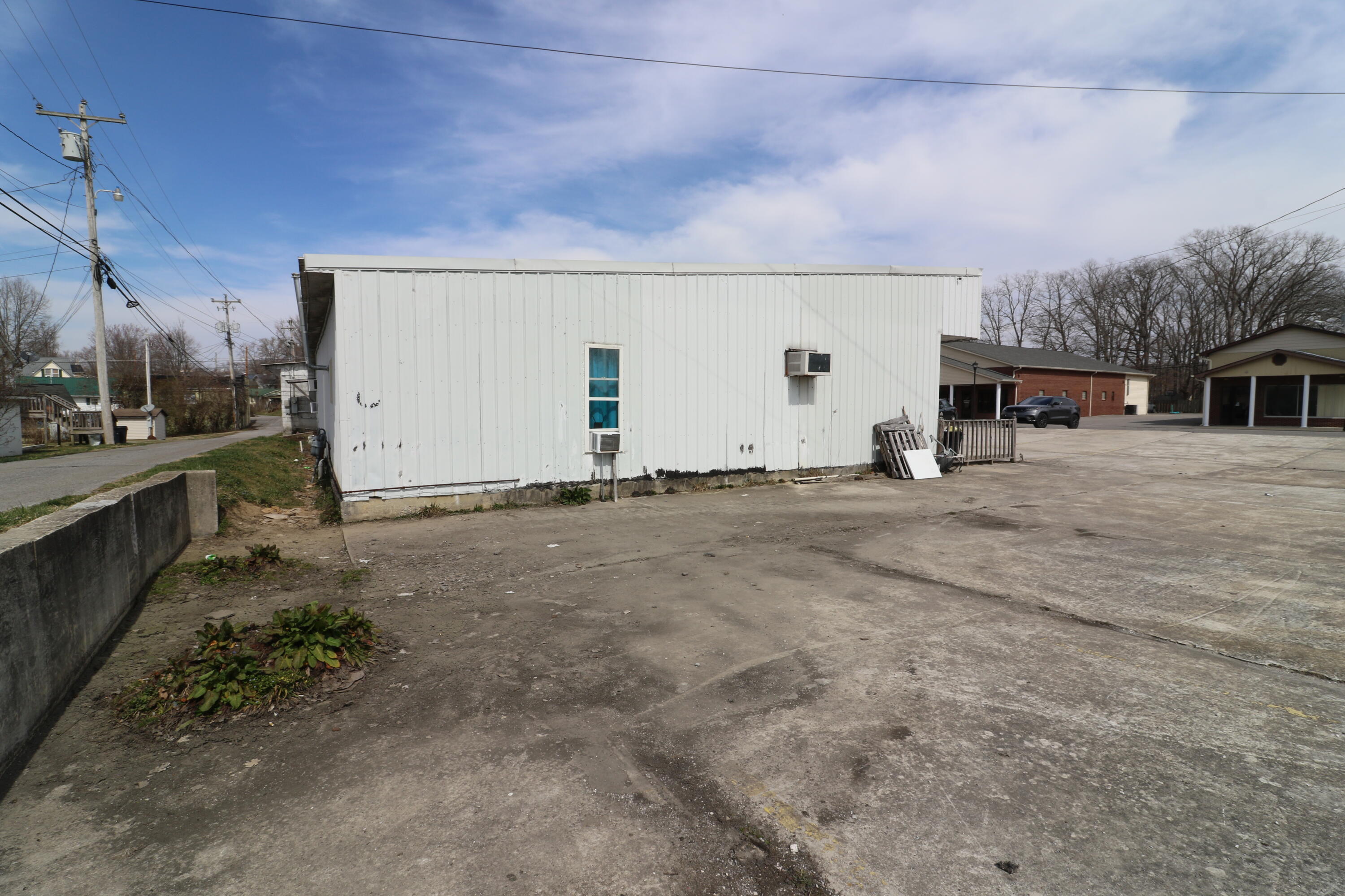 Main Street Oneida, TN 37841 - Photo 31 of 40 094A3676