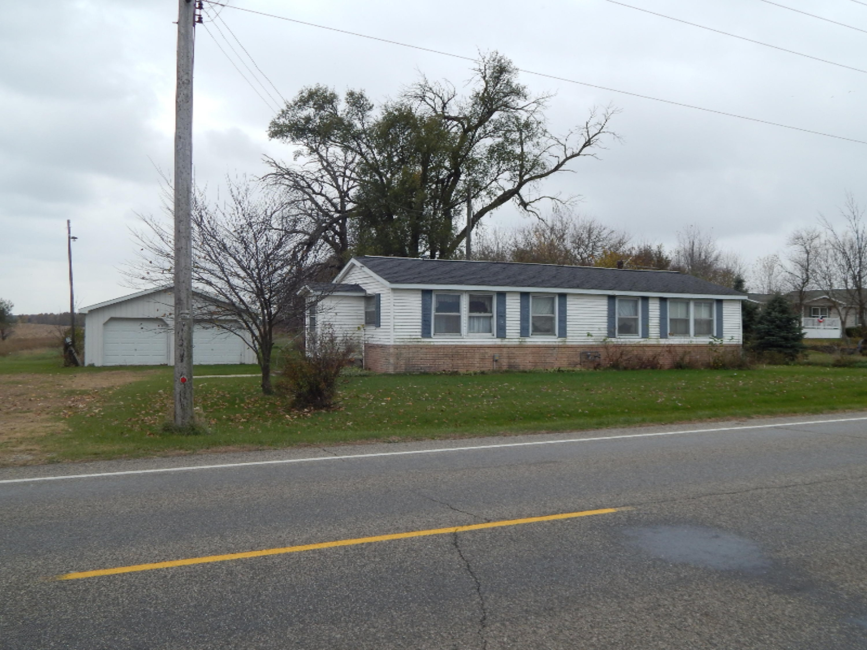 25201 Fawn River Road Sturgis, MI 49091 - Photo 1 of 12 DSCN4623