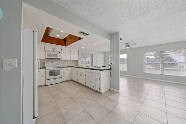 $199,900 | 4601 Navarre Avenue, Sebring, FL 33872