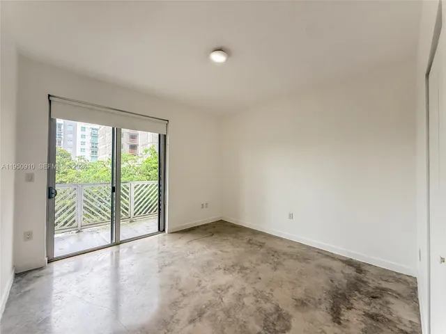 $2,000 | 771 Northwest 1st Street, Unit 302, Miami, FL 33128