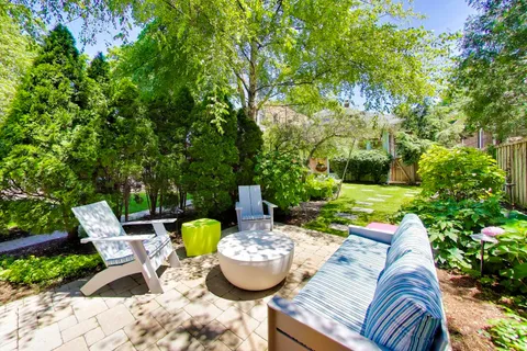 $889,000 | 138 Ashland Avenue, River Forest, IL 60305