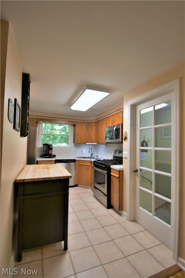 1545 Brookfield Road Hubbard, OH 44425 - Photo 17 of 33 Gallery Image 17