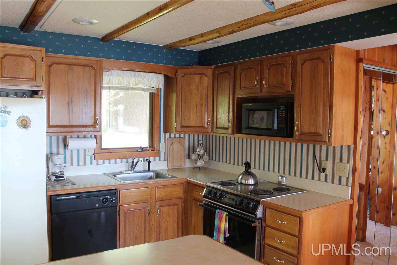 W19053 Needle Pointe Road Germfask, MI 49836 - Photo 10 of 41 Gallery Image 10