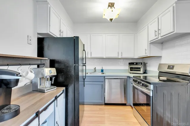 $230,000 | 40 West 4th Street, Unit 67, Patchogue, NY 11772