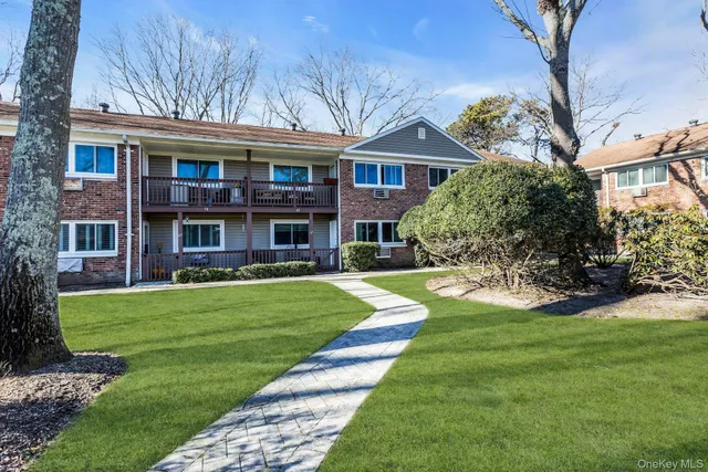 $230,000 | 40 West 4th Street, Unit 67, Patchogue, NY 11772
