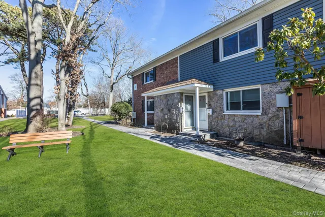 $230,000 | 40 West 4th Street, Unit 67, Patchogue, NY 11772