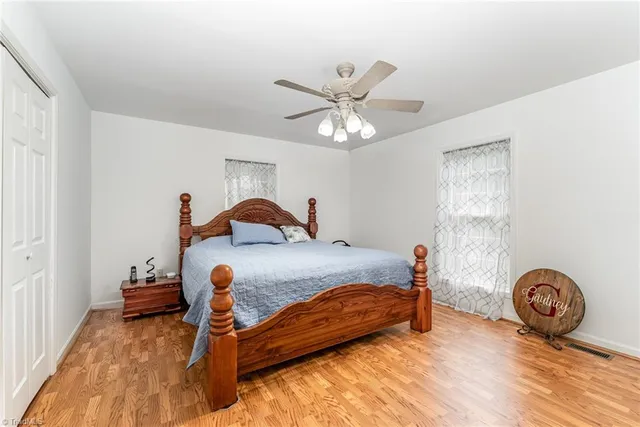 $299,500 | 634 East Swannanoa Avenue, Liberty, NC 27298