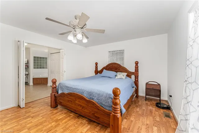 $299,500 | 634 East Swannanoa Avenue, Liberty, NC 27298