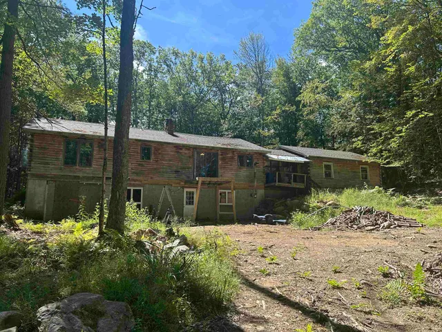 $325,000 | 77 Mackey Road, Troy, NH 03465