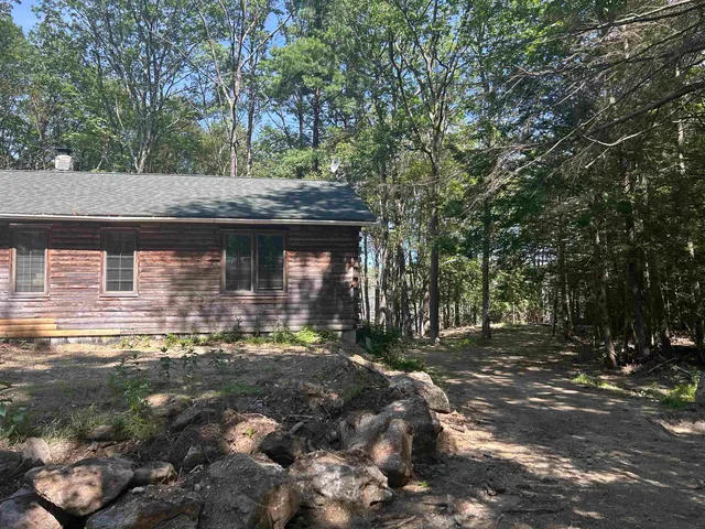 $325,000 | 77 Mackey Road, Troy, NH 03465