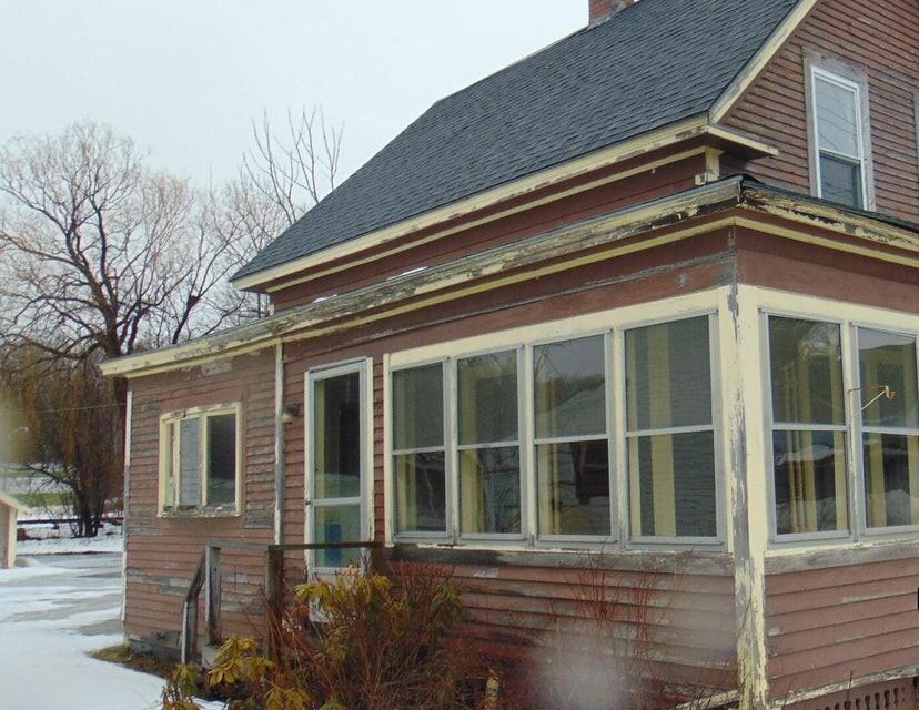 35 Riverside Street Milo, ME 04463 - Photo 3 of 17 20240329202248011920000000-o
