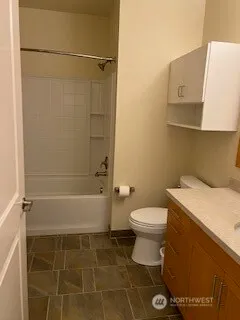 $3,200 | 180 Harbor Square Loop Northeast, Unit B422, Bainbridge Island, WA 98110