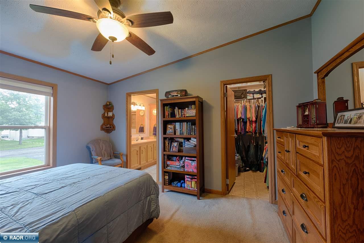 2020 Hazel Avenue Virginia, MN 55792 - Photo 14 of 30