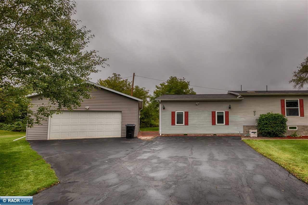 2020 Hazel Avenue Virginia, MN 55792 - Photo 2 of 30