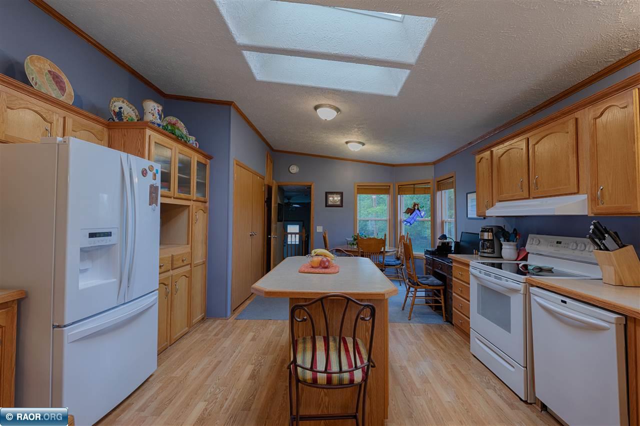 2020 Hazel Avenue Virginia, MN 55792 - Photo 9 of 30