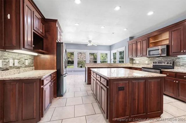 $652,000 | 8215 Rivermist Lane, Linden, NC 28356