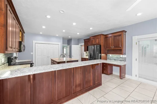 $652,000 | 8215 Rivermist Lane, Linden, NC 28356