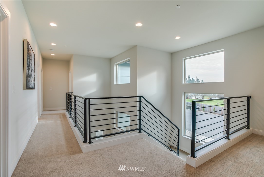 1814 Northeast 13th Street Renton, WA 98056 - Photo 22 of 25 Gallery Image 22