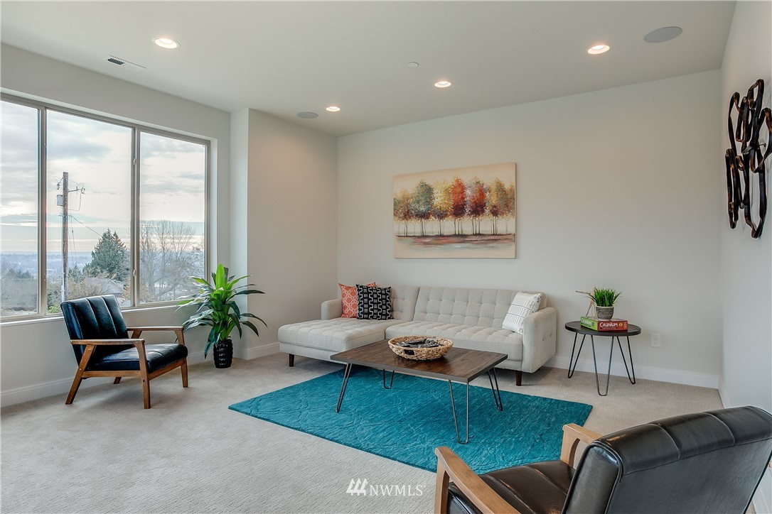 1814 Northeast 13th Street Renton, WA 98056 - Photo 23 of 25 Gallery Image 23