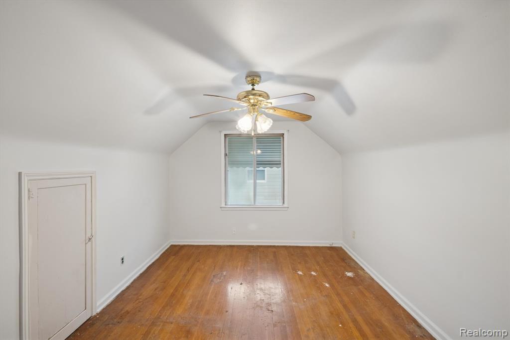 8157 Stephens Center Line, MI 48015 - Photo 14 of 17