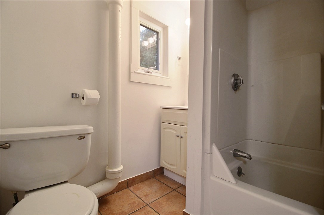 38 Oak Street Westerly, RI 02891 - Photo 29 of 33 Gallery Image 29