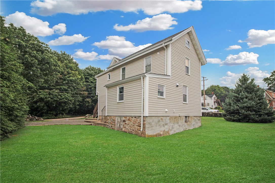 38 Oak Street Westerly, RI 02891 - Photo 32 of 33 Gallery Image 32