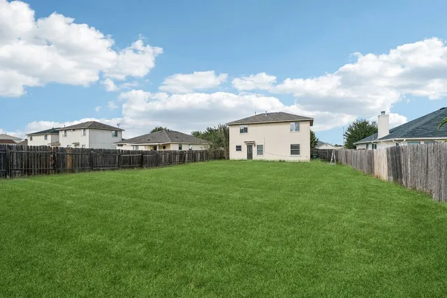 $2,200 | 429 Atlantis, Kyle, TX 78640