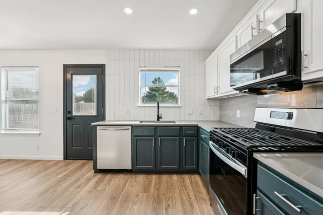 $2,200 | 429 Atlantis, Kyle, TX 78640