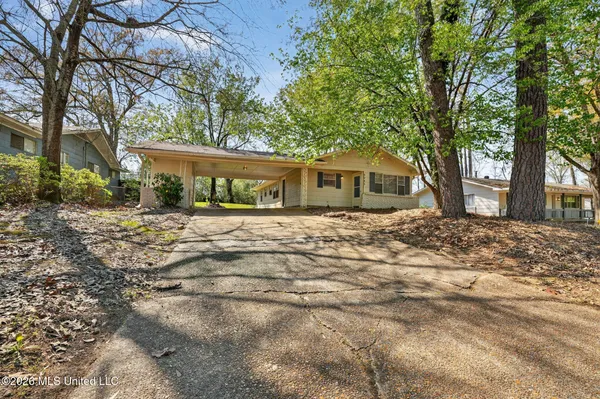 $69,900 | 3085 Bienville Drive, Jackson, MS 39212