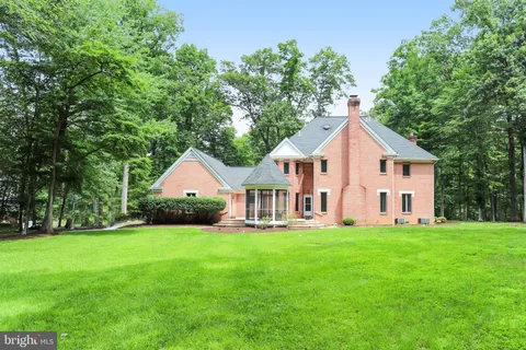 $1,995,000 | 11109 Elmview Place, Great Falls, VA 22066