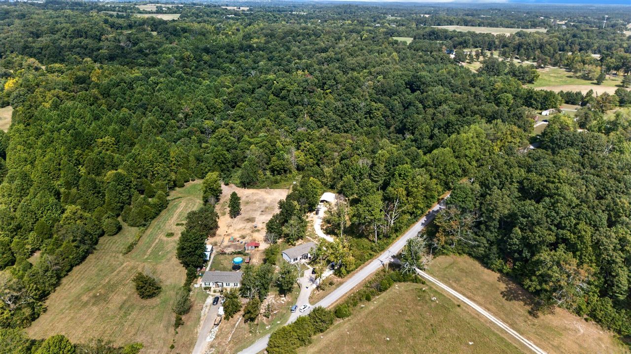 477 Raleigh Wilson Road Bowling Green, KY 42101 - Photo 27 of 33 Gallery Image 27