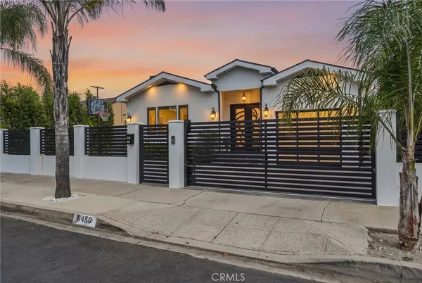 $6,500 | 6450 Teesdale Avenue, North Hollywood, CA 91606