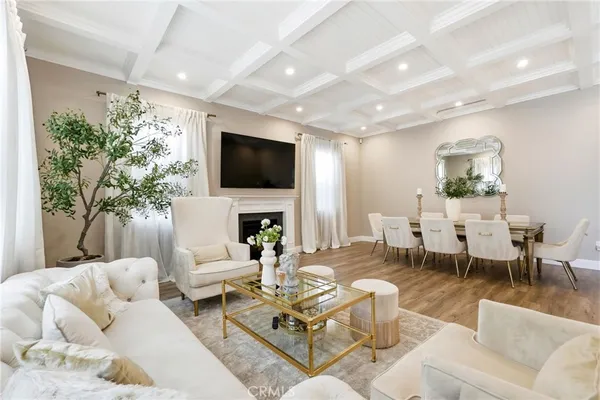 $6,500 | 6450 Teesdale Avenue, North Hollywood, CA 91606