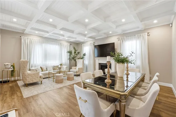 $6,500 | 6450 Teesdale Avenue, North Hollywood, CA 91606