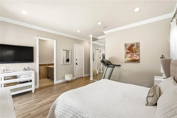 $6,500 | 6450 Teesdale Avenue, North Hollywood, CA 91606