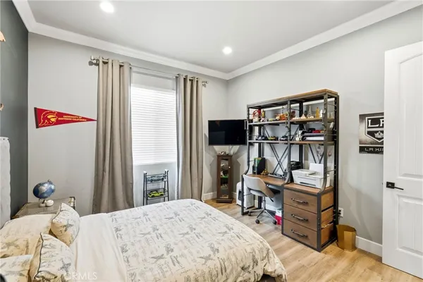 $6,500 | 6450 Teesdale Avenue, North Hollywood, CA 91606